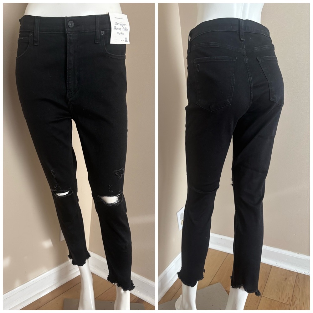 Abercrombie & Fitch The Super Skinny Ankle High Rise Black Size 30 Short NWT